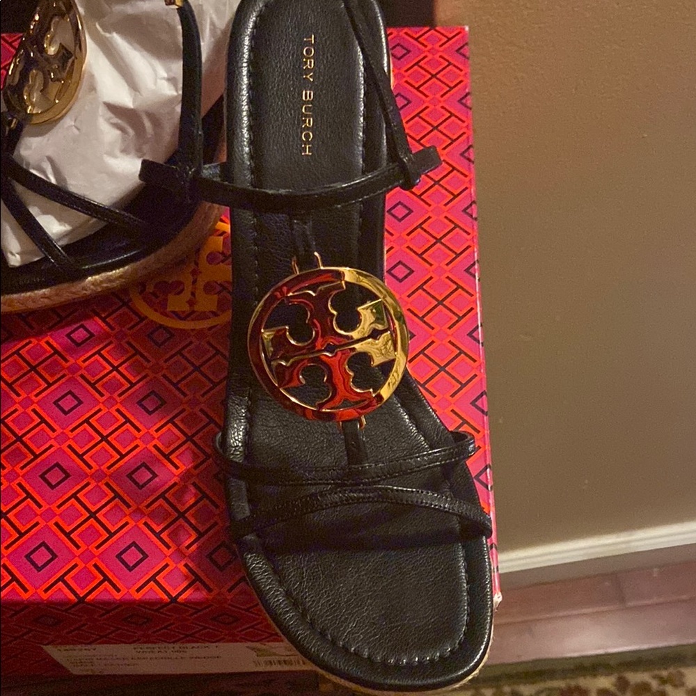 Tory Burch Perfect Black Calf Leather Espadrilles. New in Box - Picture 6 of 8
